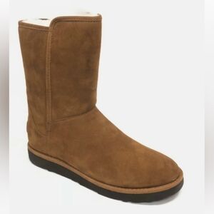 UGG Australia Women Abree Suede Sheepskin Boots Shoes Sz 7 Chestnut